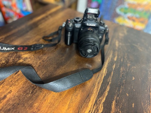 Panasonic lumix digital - g2,
