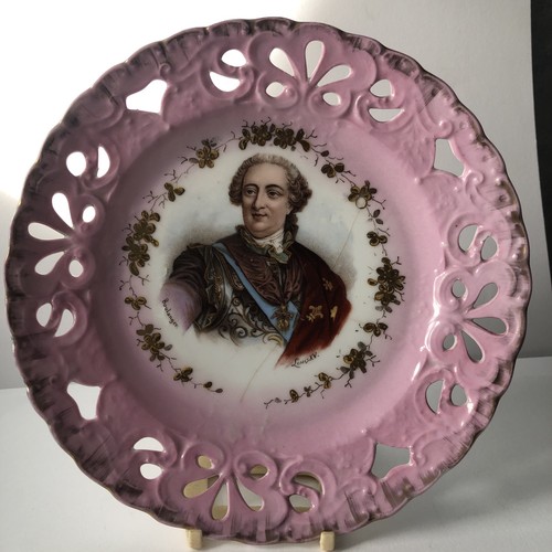 Pink ribbon plate depicting - pink,