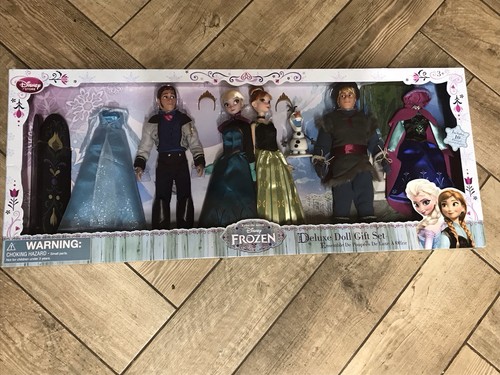 Rare disney store frozen dolls - rare,