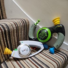 Hasbro Bop It set - Extreme 2 & Bop It (White) Electronic Games - tested & worki
