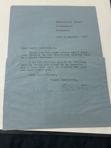 Agatha christie hand - hand, signed