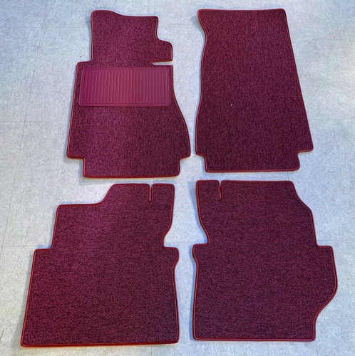 Automotive carpet floor mats