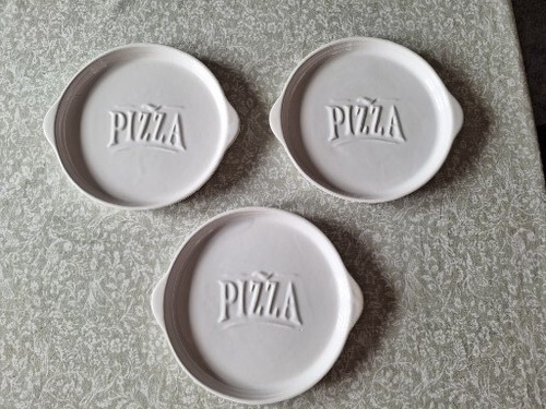 Microwave pizza plates - microwave,