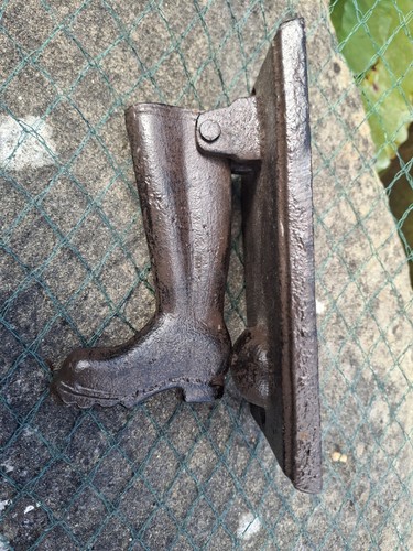 Antique rust effect cast - antique,