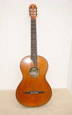 Vintage Guitar Walking Guitar