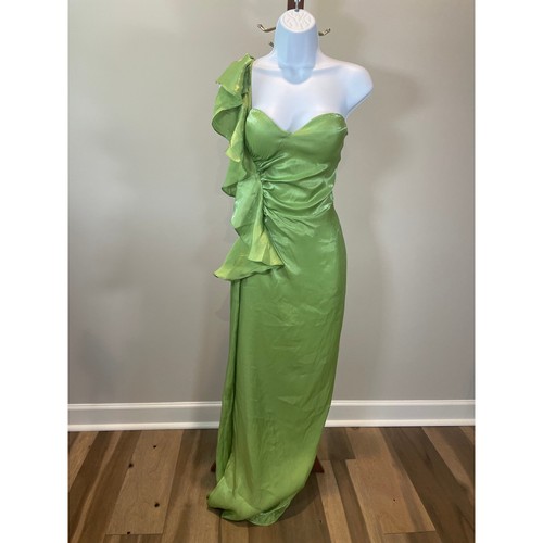 Bella barnett nwt green - barnett,
