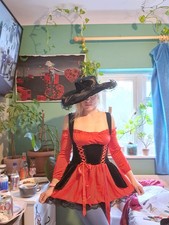 Woman Pirat Dress and Hat /