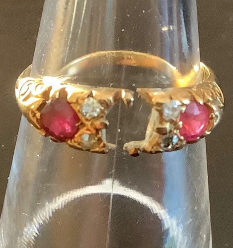 18ct yellow gold ruby 4 - yellow,