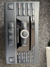 GENUINE MERCEDES W207 E350 CDI HEAD UNIT PLAYER SAT NAV A2129068800