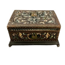 VINTAGE / ANTIQUE WOOD WOODEN JEWELLERY BOX WITH MIRROR IN LID / LIFT OUT TRAY