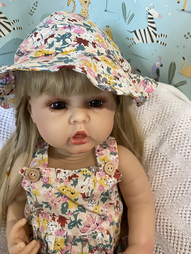 Realistic simulation doll soft - realistic,