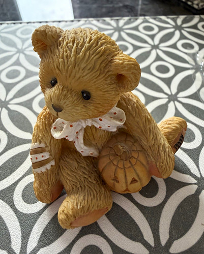 Cherished teddies oscar - teddies,