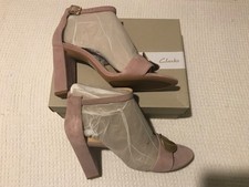 Clarks Shoes Size 8  fit D eur