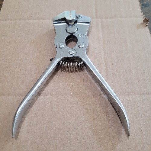 Typewriter repair tool ibm - typewriter,