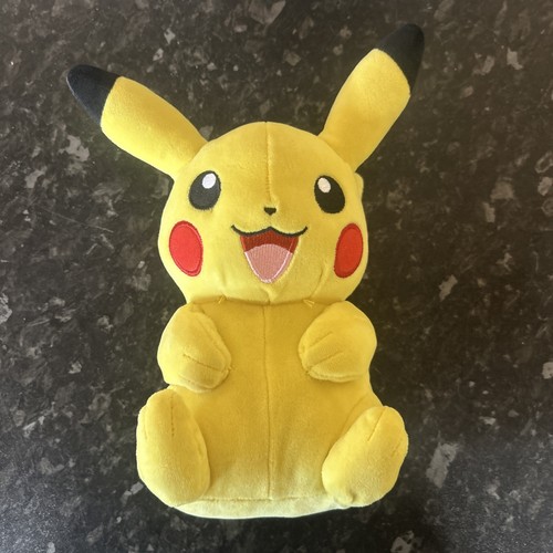 Pokemon pikachu plush cuddly - pikachu,