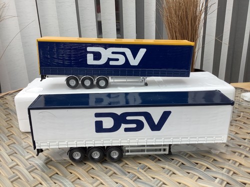 Corgi model truck scale - 1:50,