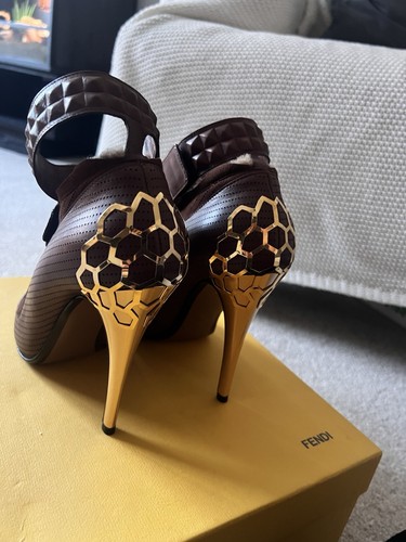 Fendi perforated brown ankle - brown,