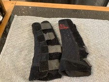 Equilibrium close contact turnout chaps black size small