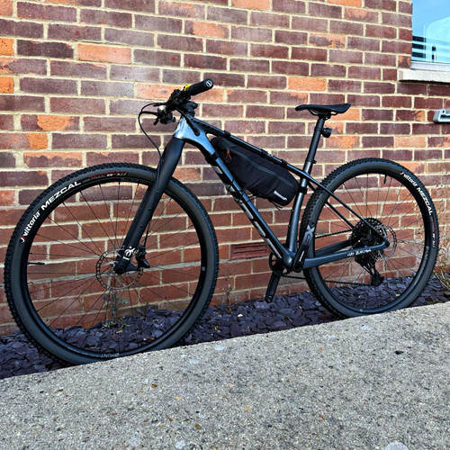 Scott scale 2023 - 29in, carbon