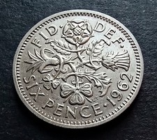 1962 Sixpence - Queen