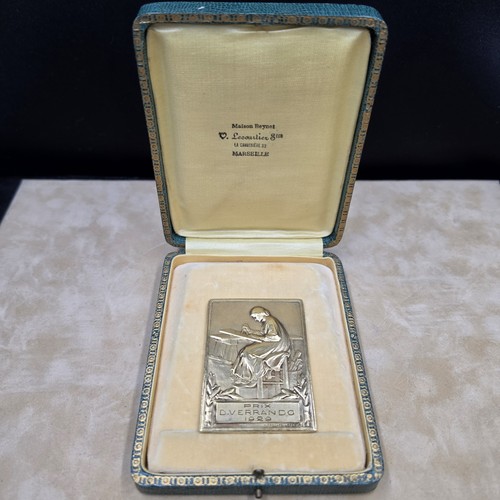 Bronze medal signed - bronze,