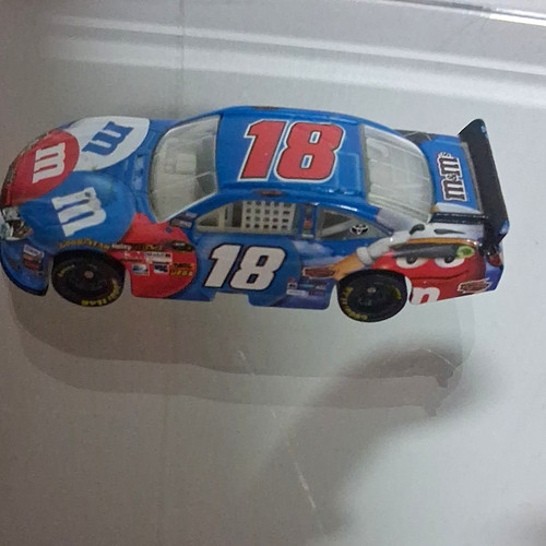 18 toyota nascar - toyota,