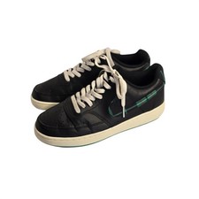 Nike Mens Size 8 Court Shoes