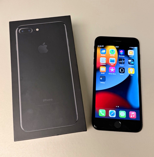 Apple iphone plus 128gb - 7,