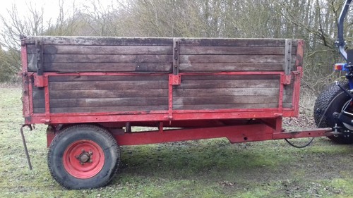 Tipping trailer - tipping,