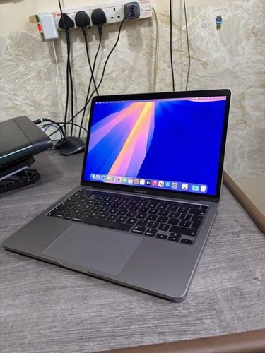 Apple macbook pro 3in - apple, 13.3in