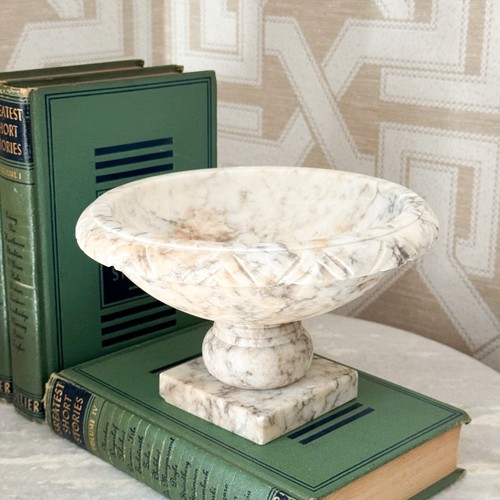 Vintage alabaster bird - 7”,