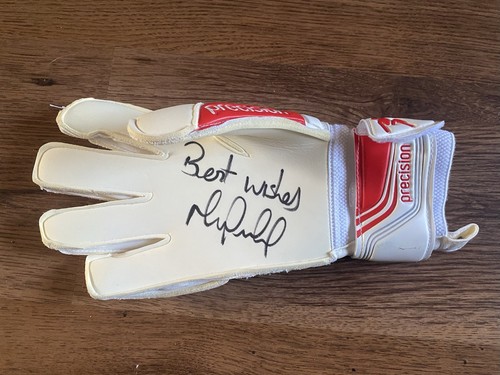 Signed football keepers glove - football,