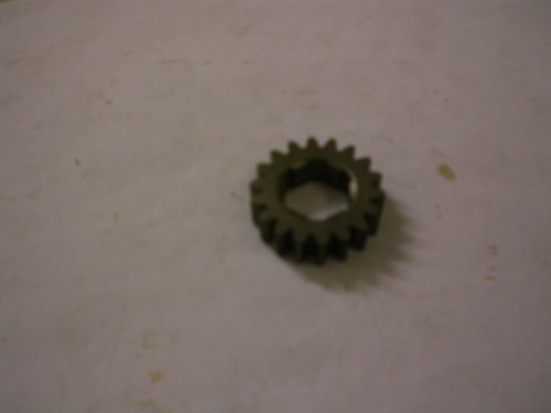 Honda xl185 2nd gear 18z - gear,