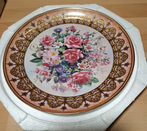 Queen mother collectable plate - queen,