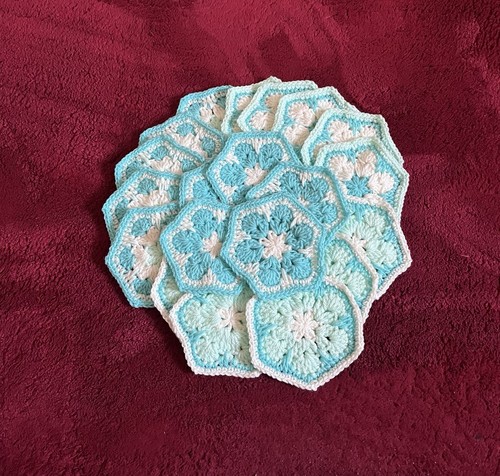Hexagon african granny squares - hexagon,