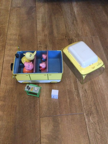 Peppa pig camper van - pig,
