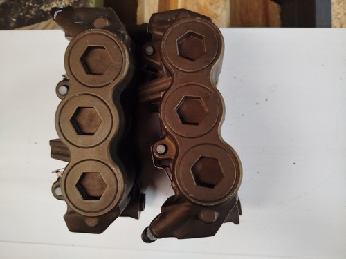 Yamaha front brake - r1,