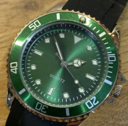Diver style homage quartz