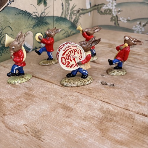 Oompah band royal doulton - band,