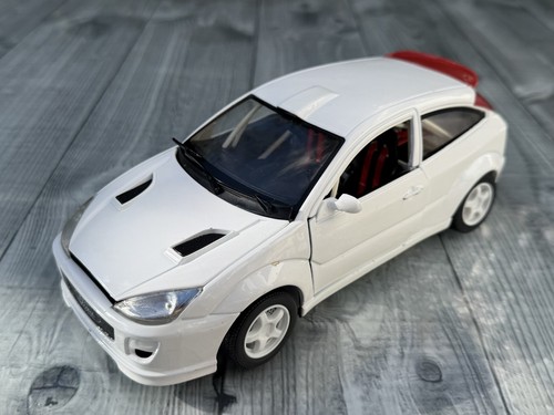 Bburago ford focus wrc 01 - bburago, rs