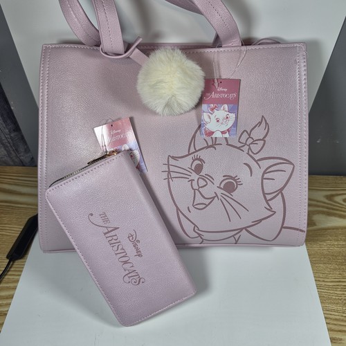 Disney women girl marie - disney,