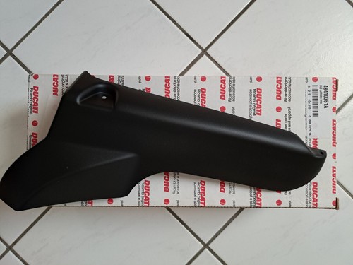 Ducati supersport left - supersport, air