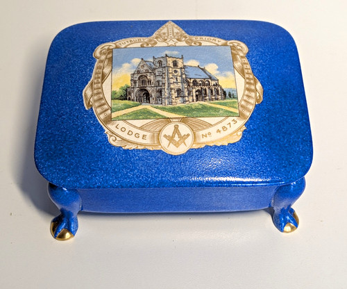 Masonic pottery casket - ,