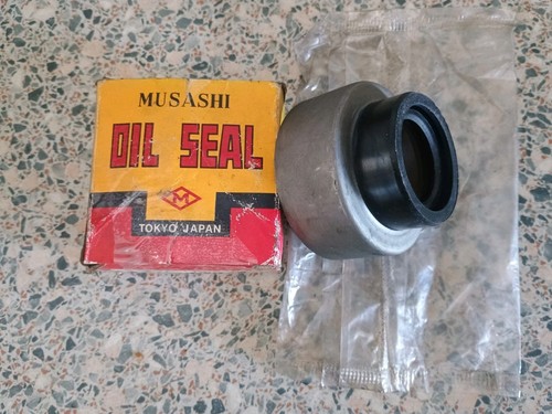 Gearbox rear oil - rear,