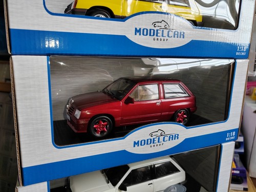 Boxed model - 1/18, car