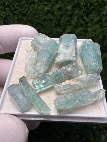 Rare aquamarine lot 10 - rare,