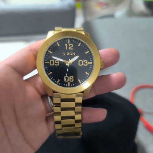 Nixon the corporal gold - corporal,