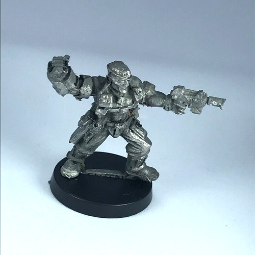 Catachan lieutenant commander - lieutenant,