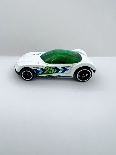 2013 hot wheels off - hot,