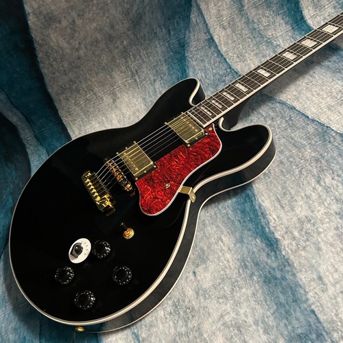 Electric guitar black color - electric,